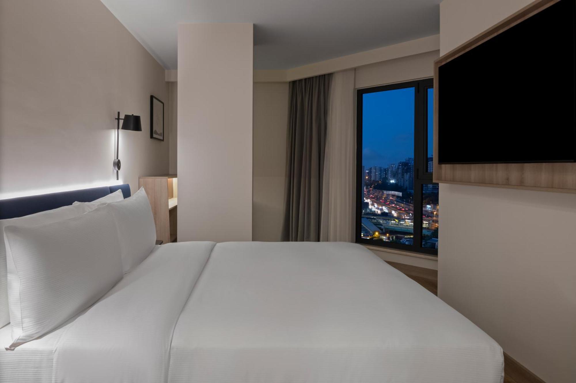 Hampton By Hilton Istanbul Merter Zewnętrze zdjęcie
