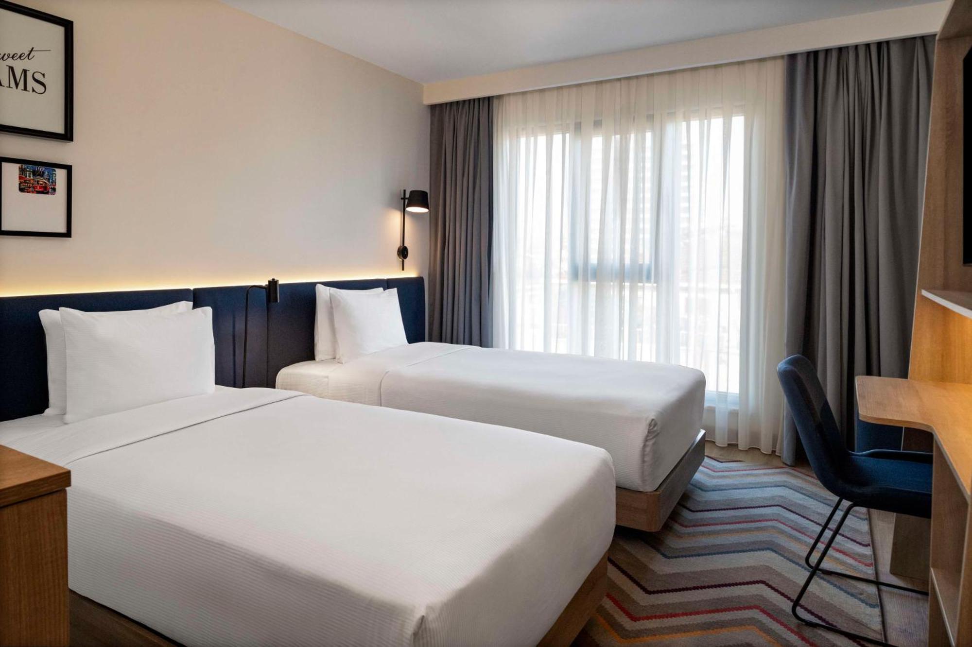 Hampton By Hilton Istanbul Merter Zewnętrze zdjęcie